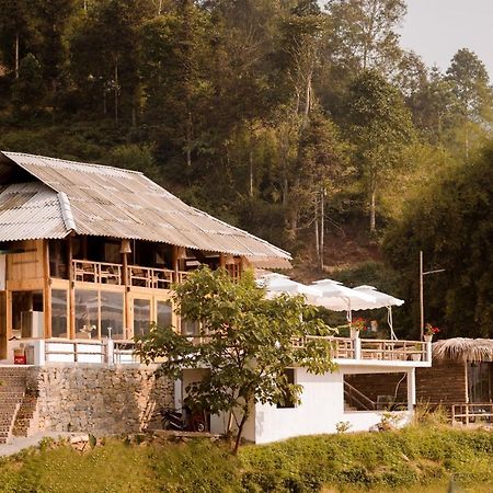 Le Chalet Homestay Bac Ha  Bagian luar foto