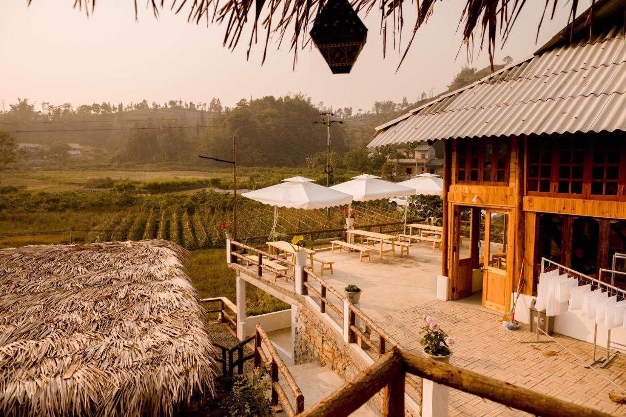 Le Chalet Homestay Bac Ha  Bagian luar foto