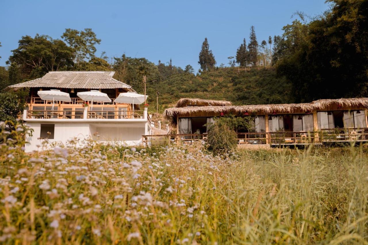 Le Chalet Homestay Bac Ha  Bagian luar foto